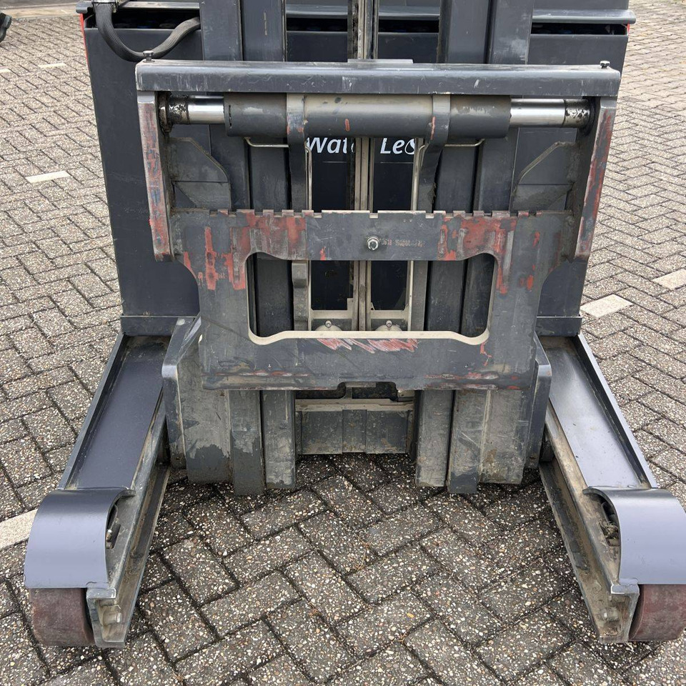 Chariot à mât rétractable Linde R14 HD (1120): photos 11 Chariot à mât rétractable Linde R14 HD (1120): photos 11