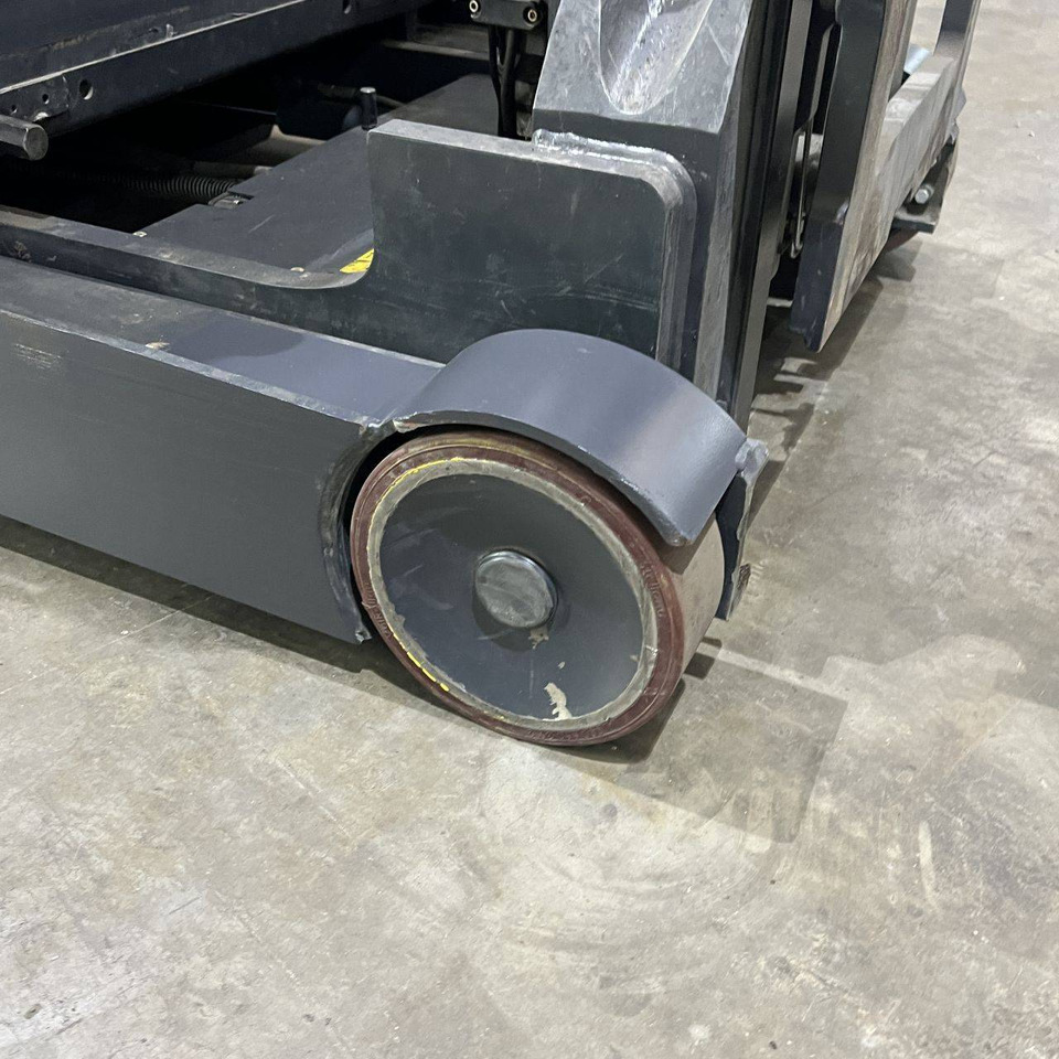 Chariot à mât rétractable Linde R16HD (1120): photos 13