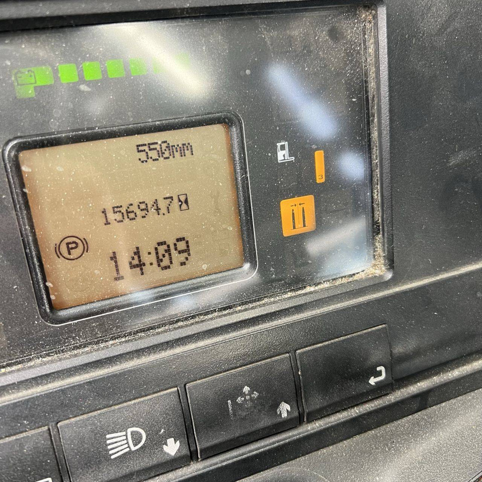 Linde R20 HD (1120) - Chariot à mât rétractable: photos 3 Linde R20 HD (1120) - Chariot à mât rétractable: photos 3