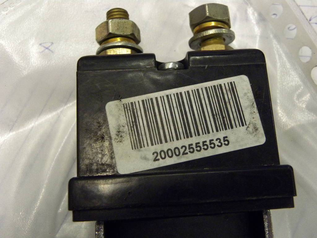 Magnetic switch for Caterpillar NR16N - Système électrique pour Matériel de manutention: photos 4 Magnetic switch for Caterpillar NR16N - Système électrique pour Matériel de manutention: photos 4