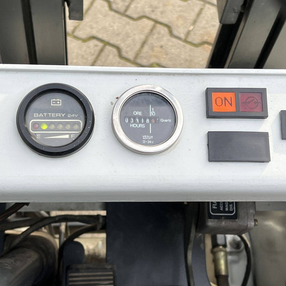 Chariot élévateur électrique OM Pimespo E10N: photos 8