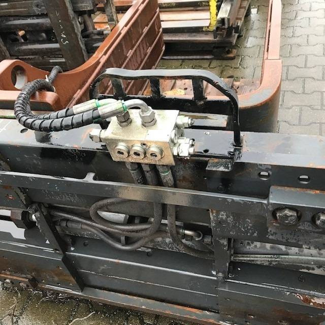 Stabau Bale Clamp - Pinces: photos 2 Stabau Bale Clamp - Pinces: photos 2