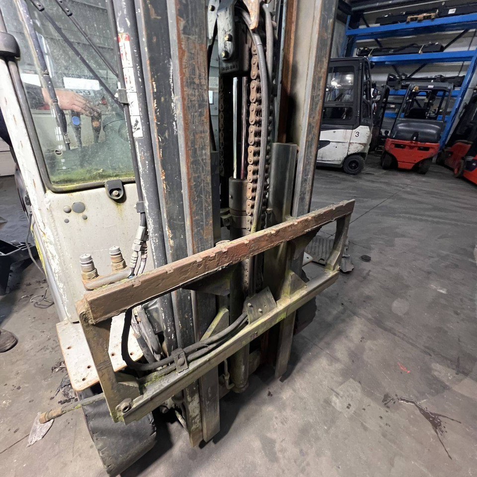 Still RX70-25T - Chariot élévateur électrique: photos 5 Still RX70-25T - Chariot élévateur électrique: photos 5