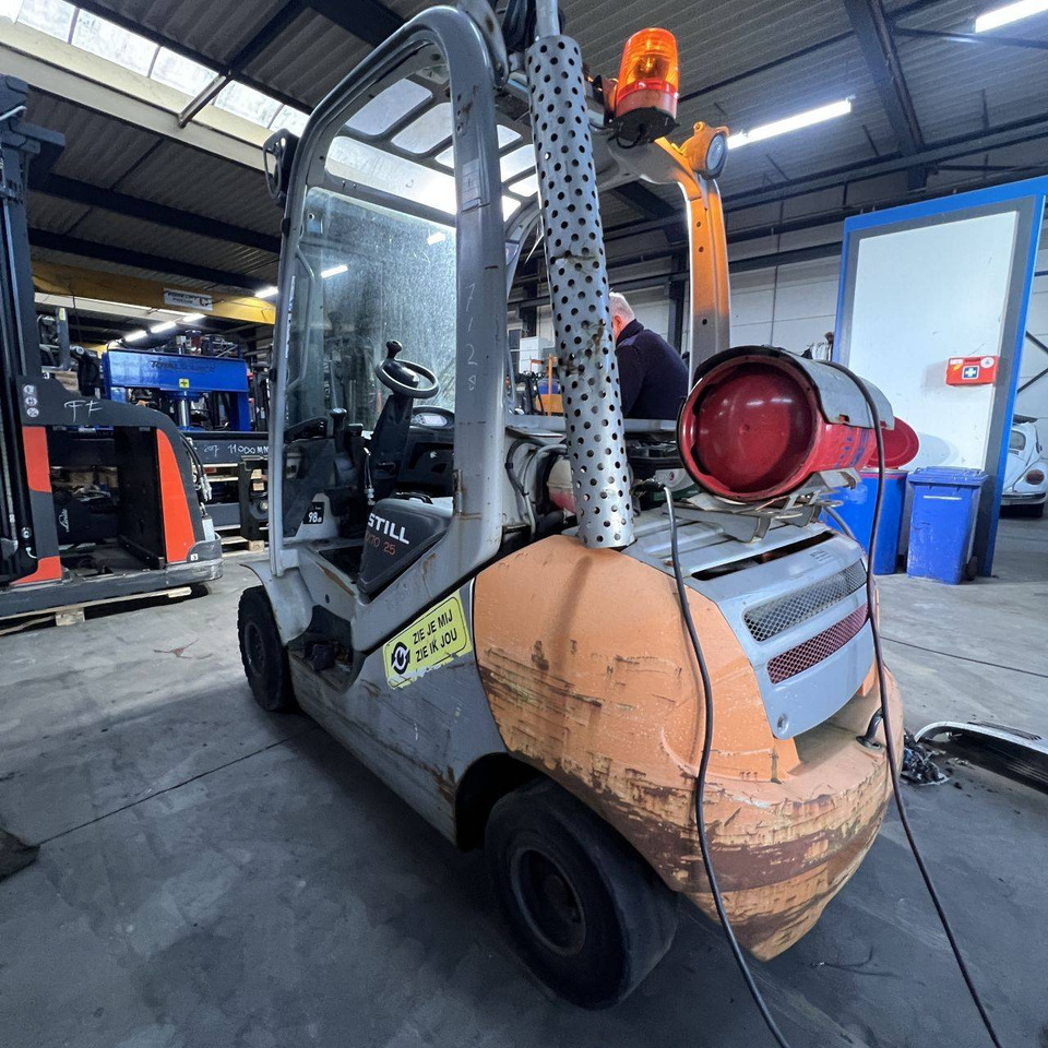 Still RX70-25T - Chariot élévateur électrique: photos 2 Still RX70-25T - Chariot élévateur électrique: photos 2