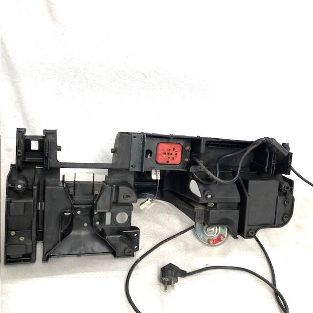 Support with key switch - Carrosserie et extérieur pour Matériel de manutention: photos 3 Support with key switch - Carrosserie et extérieur pour Matériel de manutention: photos 3