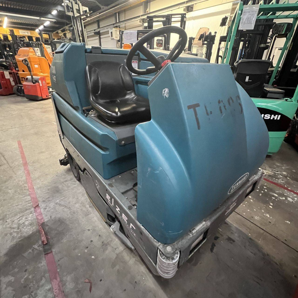 Tennant 7300 Fast - Autolaveuse: photos 3 Tennant 7300 Fast - Autolaveuse: photos 3