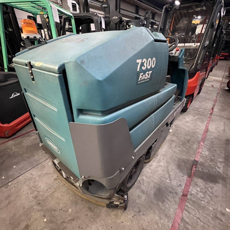 Tennant 7300 Fast - Autolaveuse: photos 2 Tennant 7300 Fast - Autolaveuse: photos 2