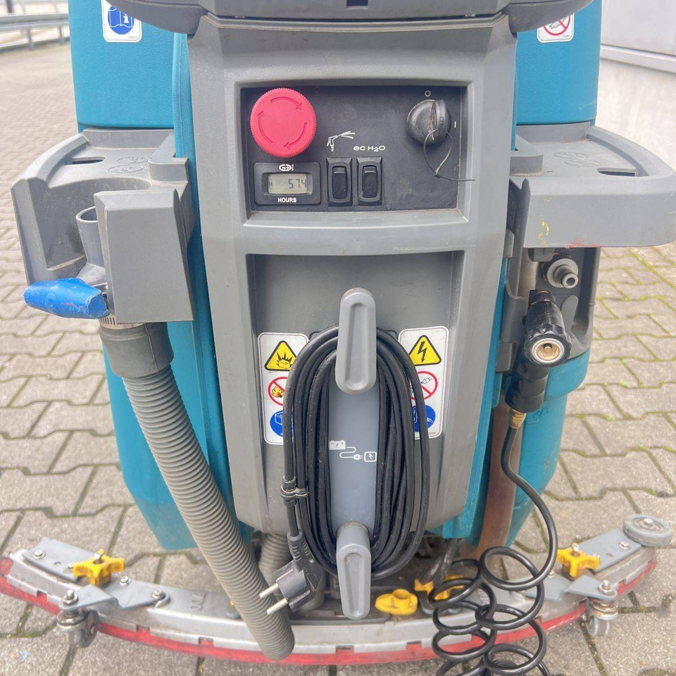 Tennant T500 - Autolaveuse: photos 4 Tennant T500 - Autolaveuse: photos 4