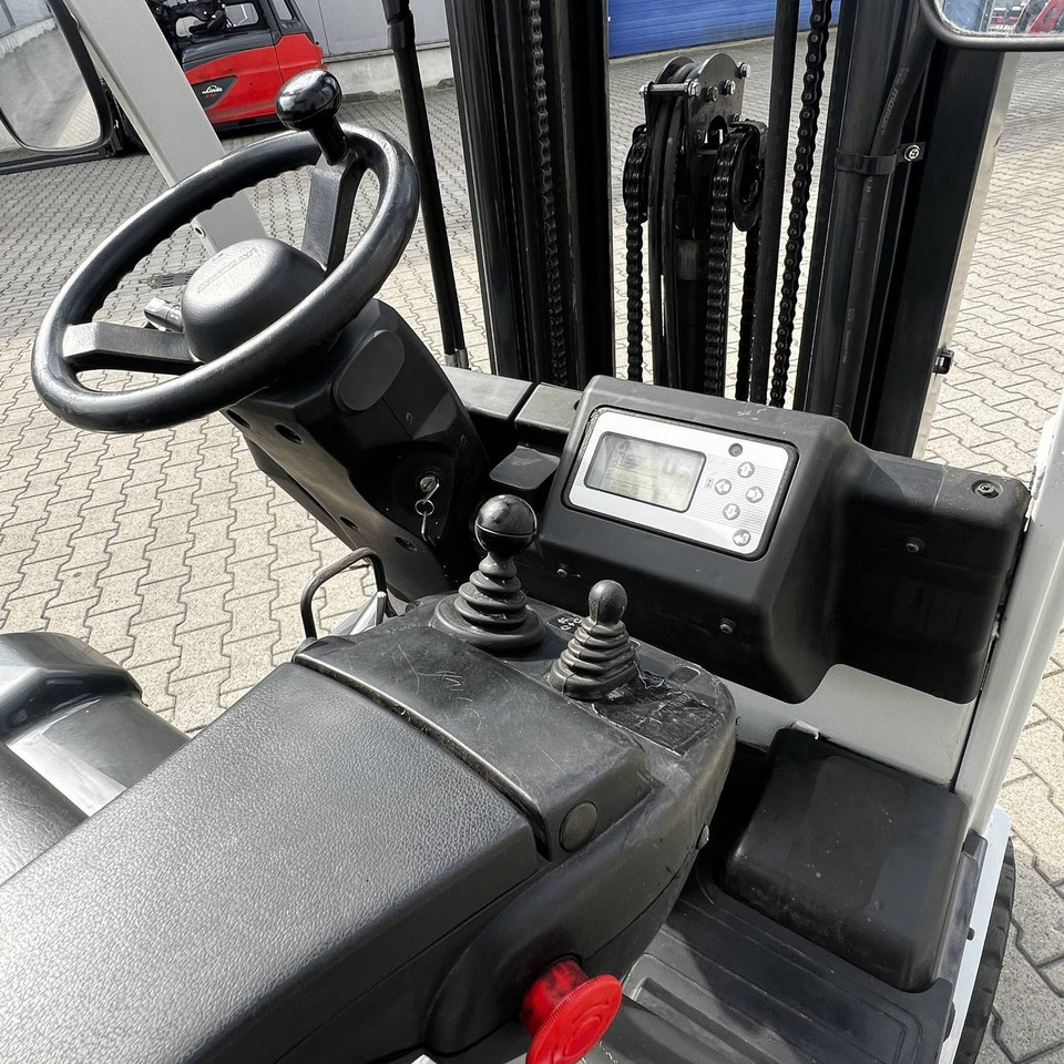 Chariot élévateur électrique Unicarriers EF18 (JAG1N1L18Q): photos 9