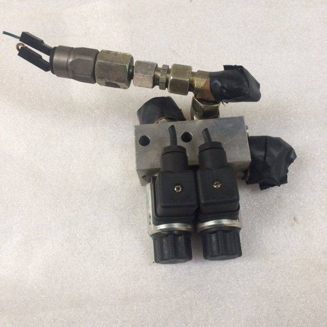 Valve Block for jungheinrich EJE C20 - Valve hydraulique pour Matériel de manutention: photos 1 Valve Block for jungheinrich EJE C20 - Valve hydraulique pour Matériel de manutention: photos 1