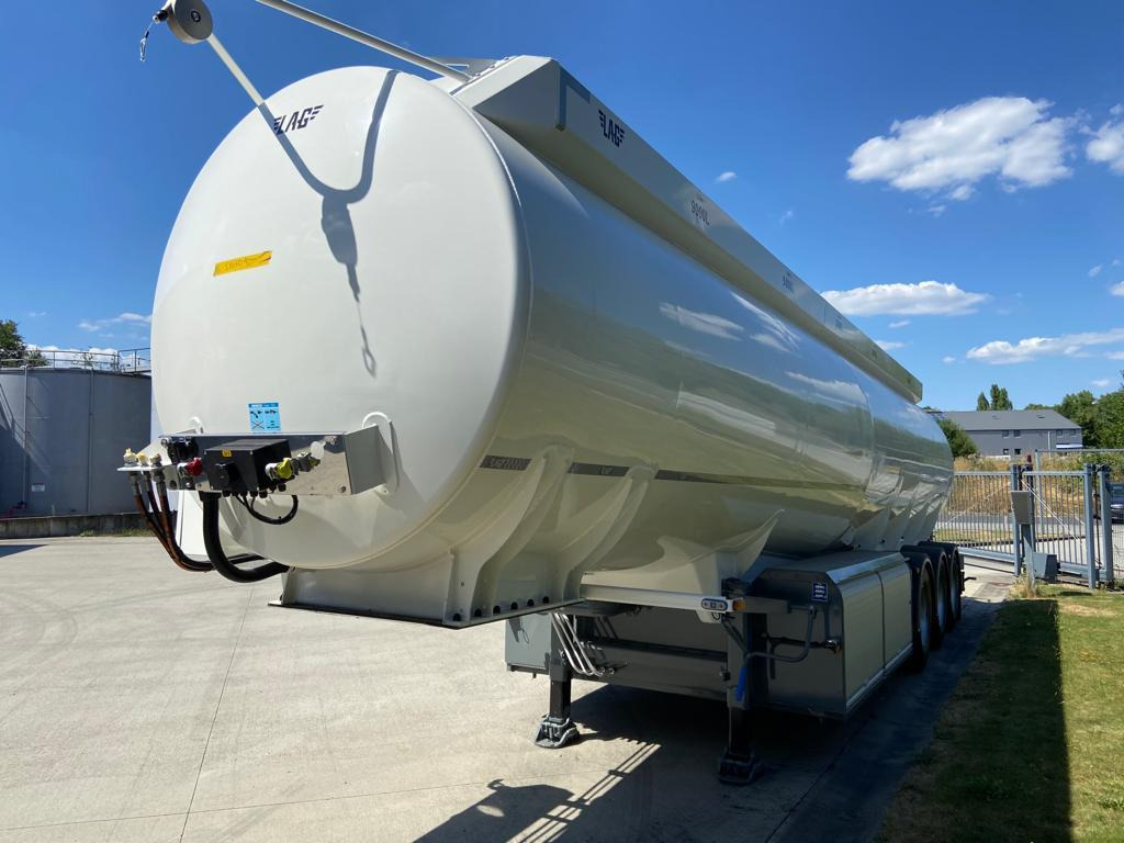 LAG - Semi-remorque citerne: photos 1 LAG - Semi-remorque citerne: photos 1