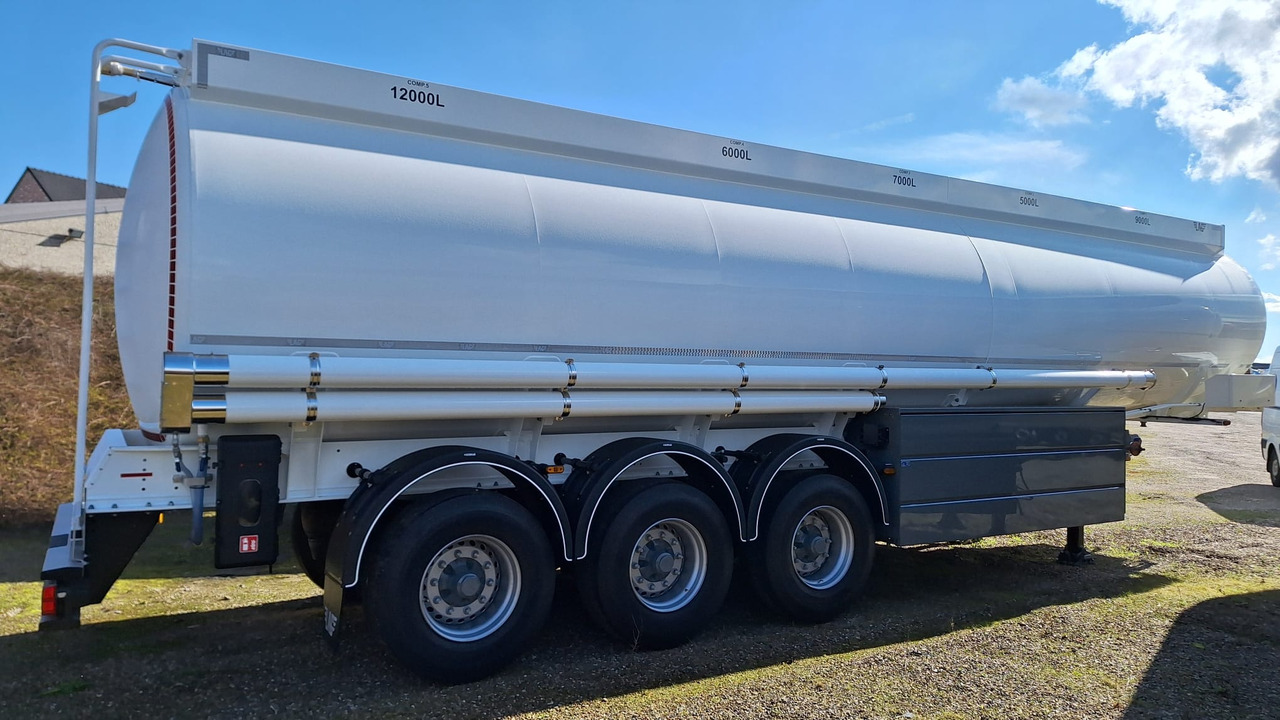 LAG - Semi-remorque citerne: photos 5 LAG - Semi-remorque citerne: photos 5