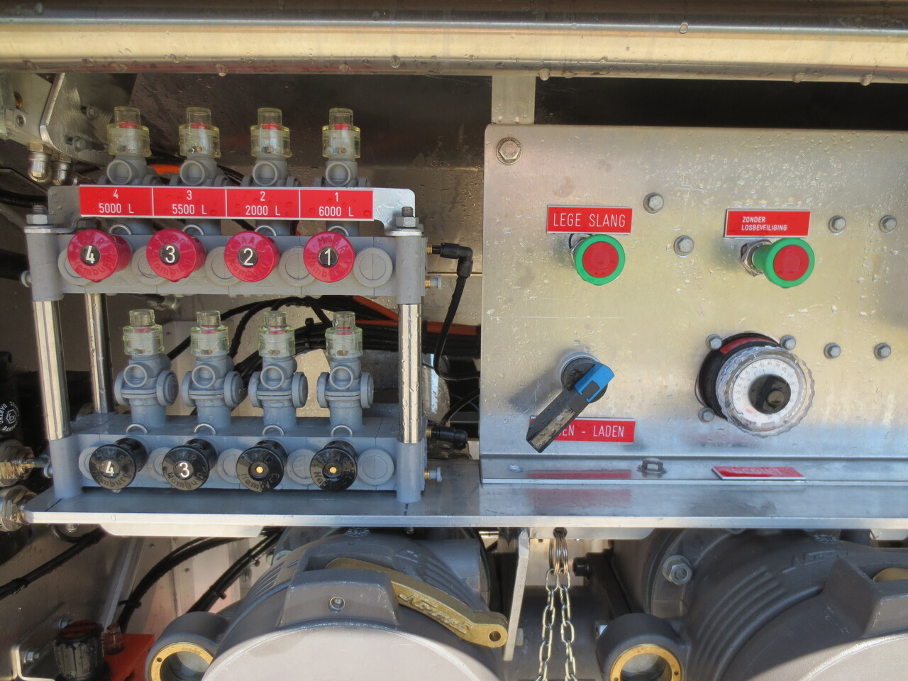 SCANIA G370 - Camion citerne: photos 2 SCANIA G370 - Camion citerne: photos 2