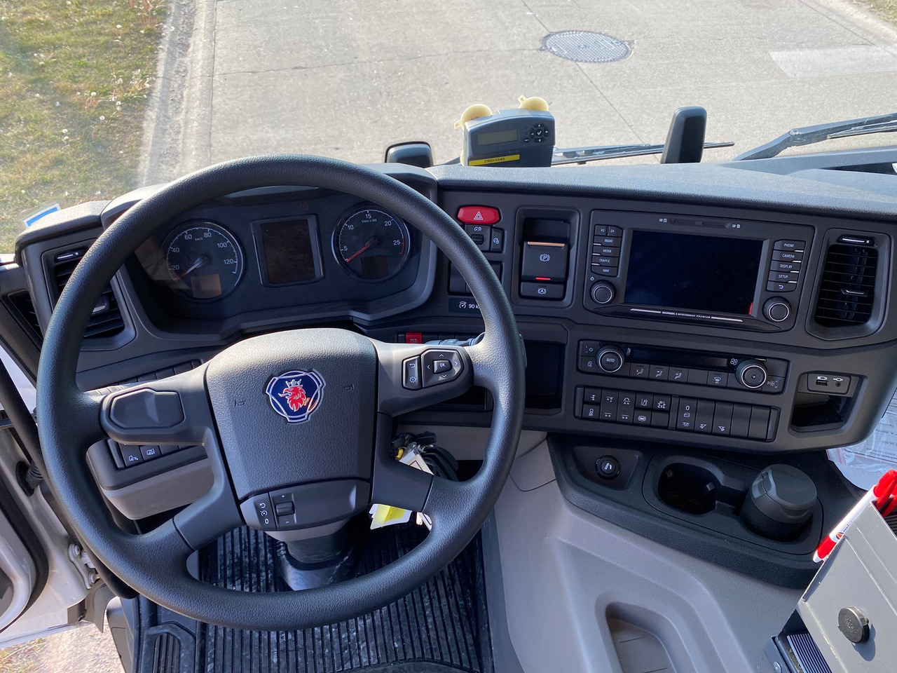 SCANIA P410 - Camion citerne: photos 3 SCANIA P410 - Camion citerne: photos 3