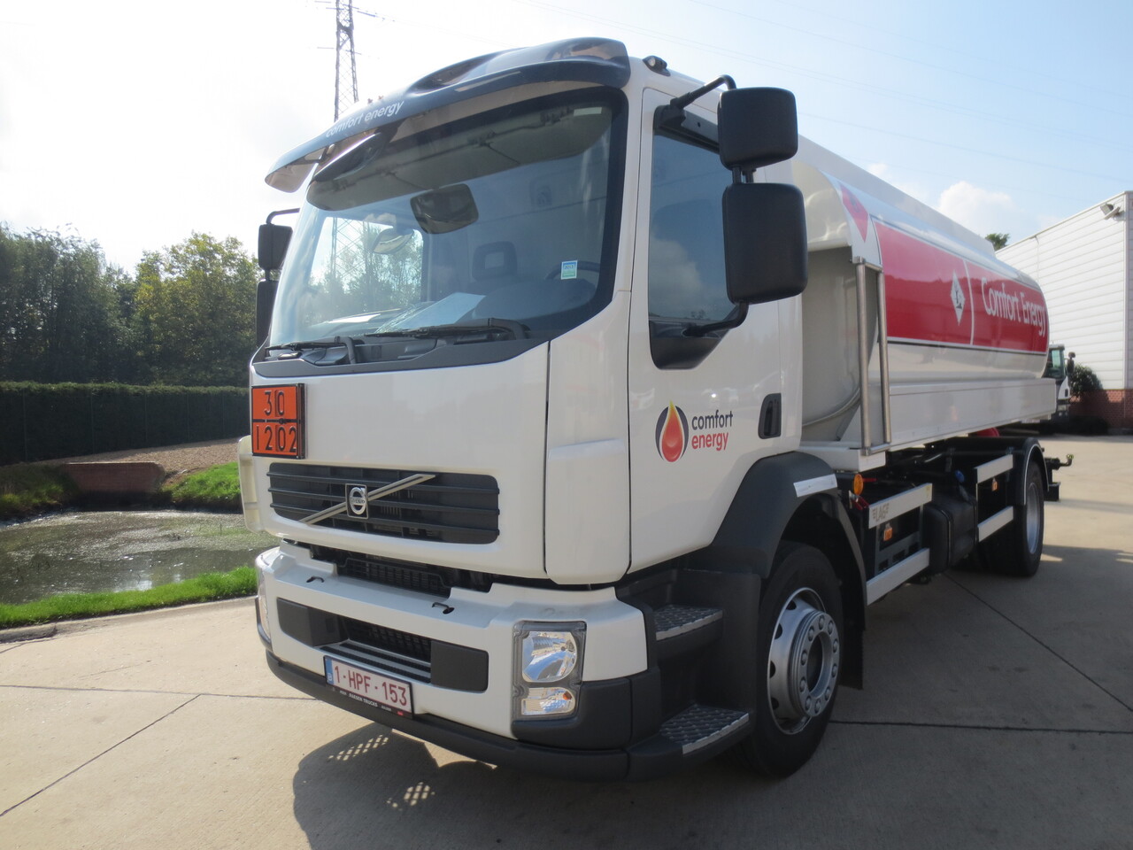 VOLVO FL - Camion citerne: photos 1 VOLVO FL - Camion citerne: photos 1