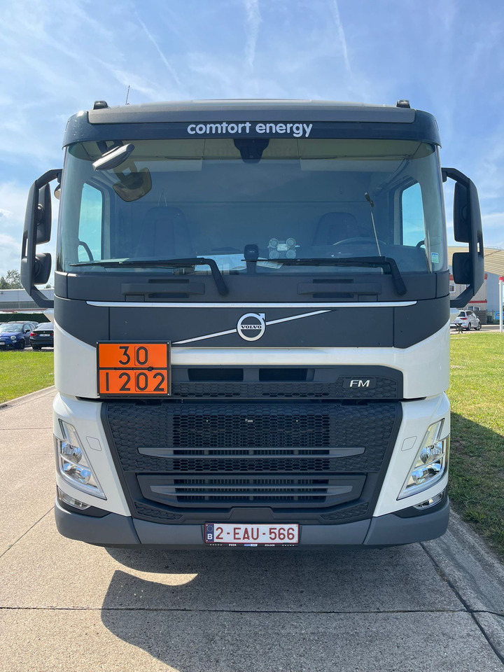 VOLVO FM - Camion citerne: photos 5 VOLVO FM - Camion citerne: photos 5