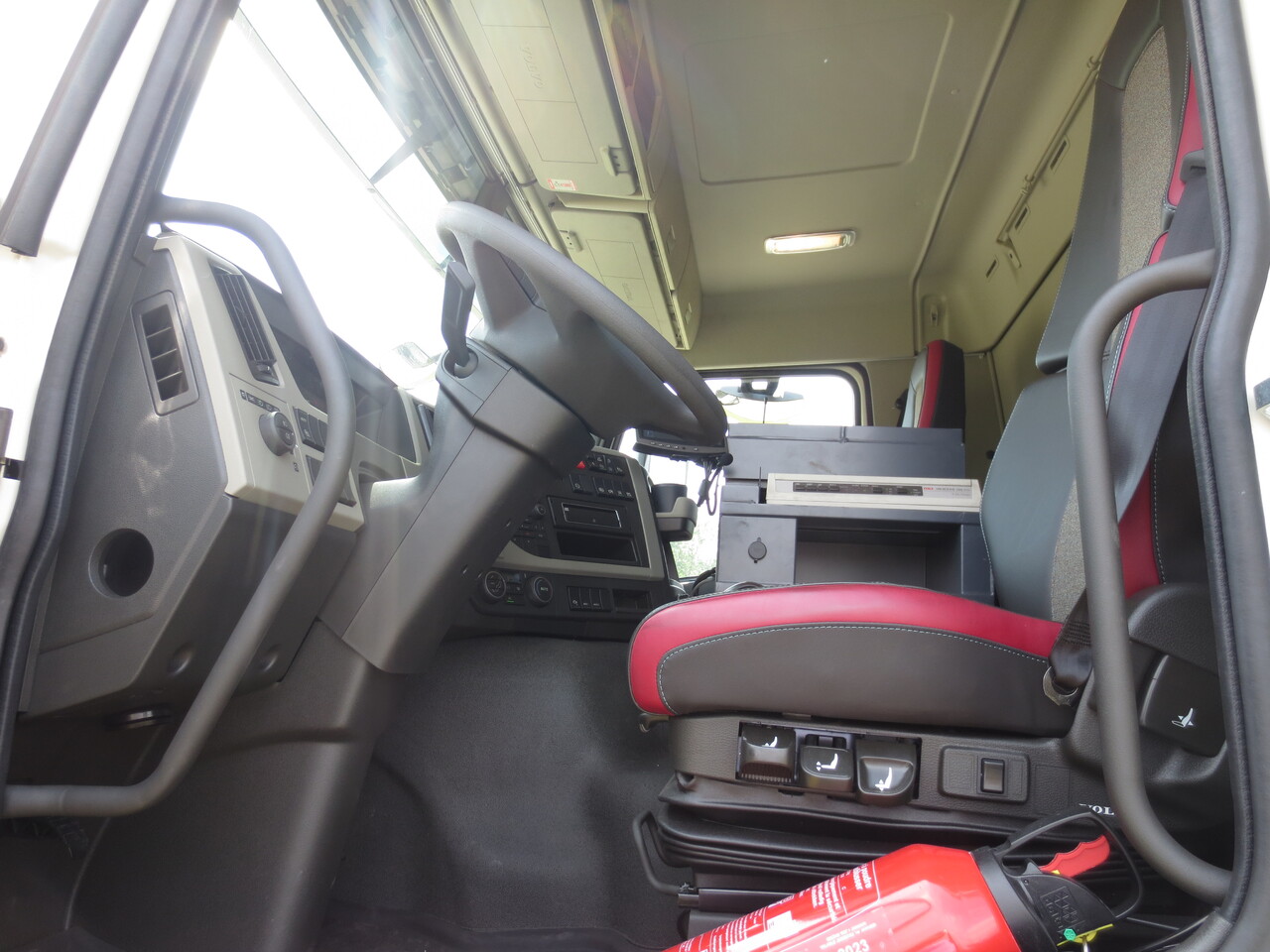 Camion citerne VOLVO FM: photos 11