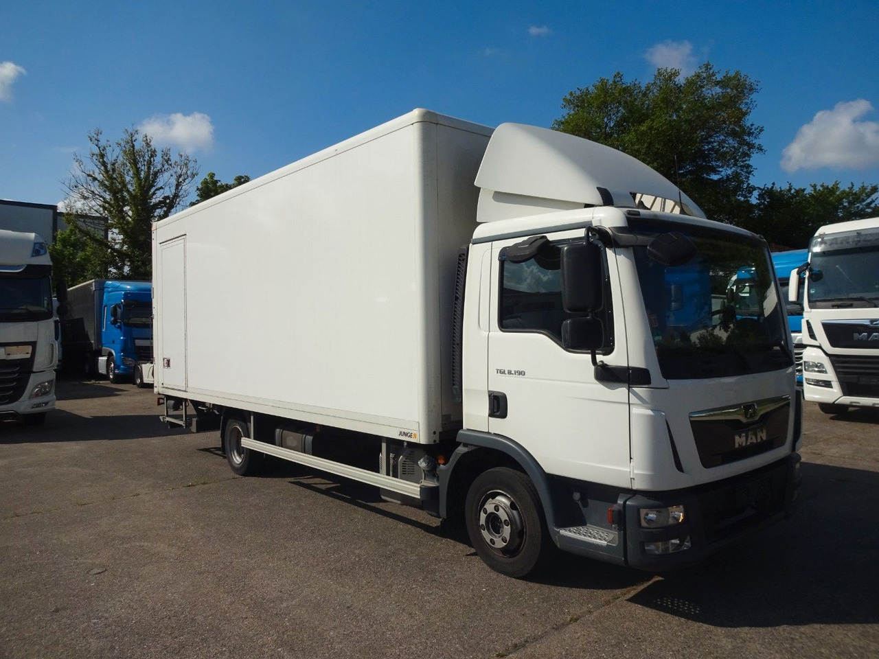 MAN TGL 8.190, LBW, Luft, Tempomat, Standheizung - Fourgon grand volume: photos 1 MAN TGL 8.190, LBW, Luft, Tempomat, Standheizung - Fourgon grand volume: photos 1
