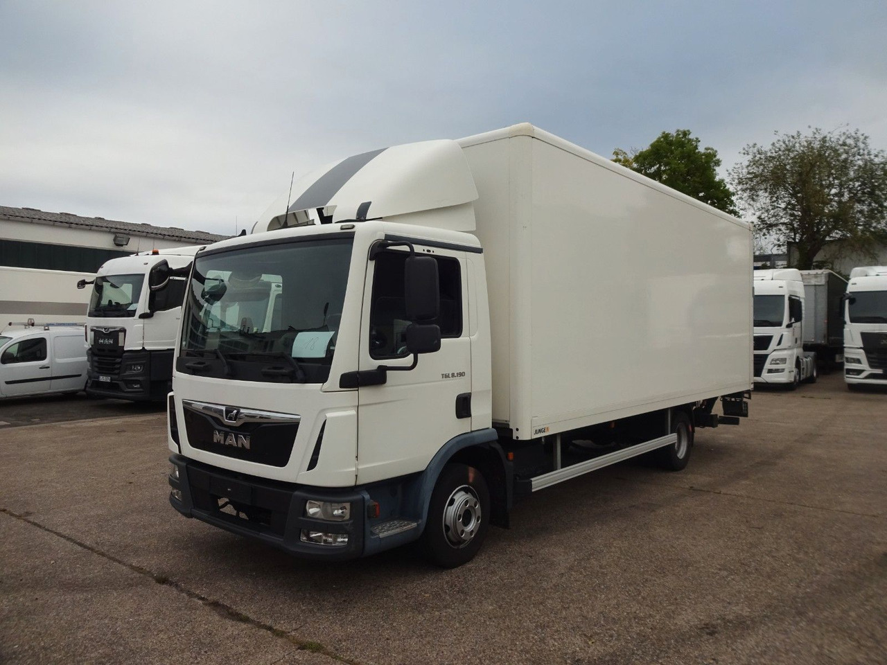 MAN TGL 8.190, LBW, Luft, Tempomat, Standheizung - Fourgon grand volume: photos 1 MAN TGL 8.190, LBW, Luft, Tempomat, Standheizung - Fourgon grand volume: photos 1