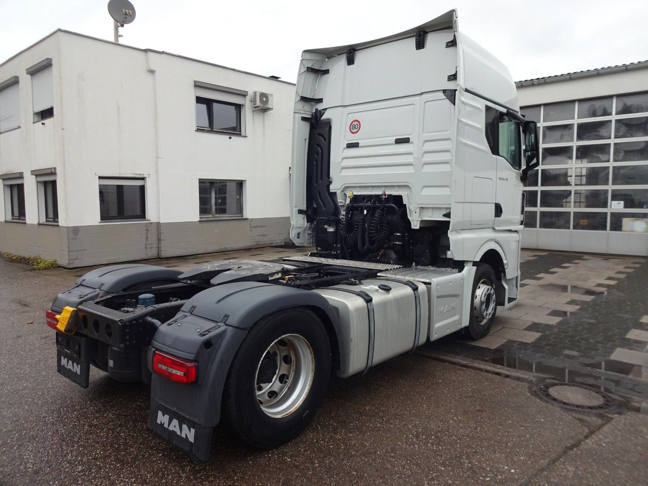 MAN 3 x TGX 18.470, XXL, Intarder, ACC, 2 x Tank - Tracteur routier: photos 5 MAN 3 x TGX 18.470, XXL, Intarder, ACC, 2 x Tank - Tracteur routier: photos 5