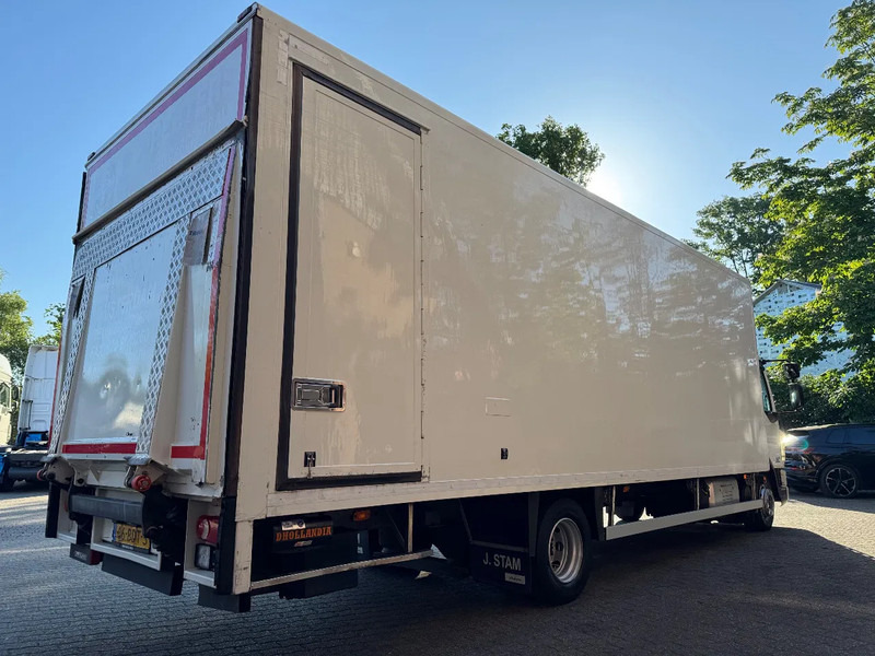 DAF LF 210 12T Airco 7.3M Koffer LBW 449.300KM NL Truck - Camion fourgon: photos 5 DAF LF 210 12T Airco 7.3M Koffer LBW 449.300KM NL Truck - Camion fourgon: photos 5