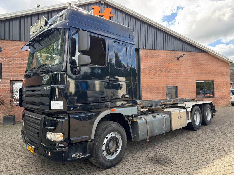 DAF XF 105.460 6X2 Space Cab Manual 565.815KM - Camion - système de câble: photos 2 DAF XF 105.460 6X2 Space Cab Manual 565.815KM - Camion - système de câble: photos 2
