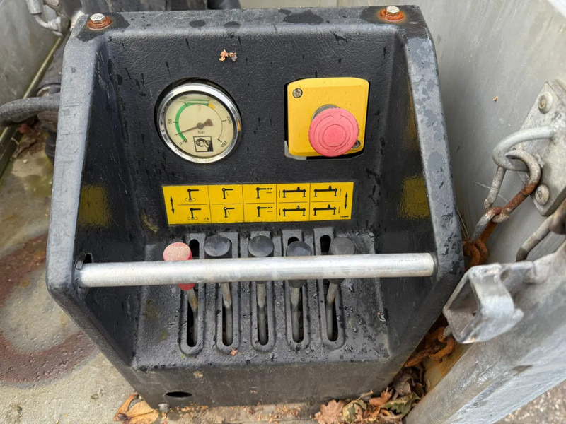 Utilitaire plateau Iveco 50c14 Erdgas/CNG Hiab kran/crane Pritsche: photos 10