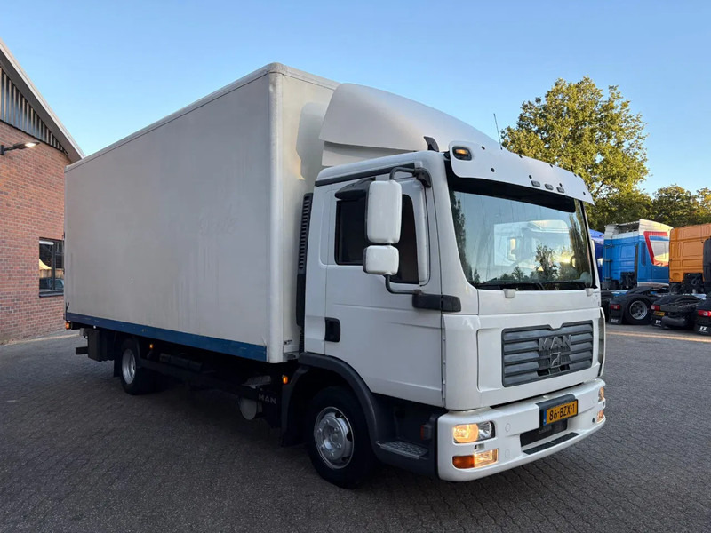 MAN TGL 8.240 Cargolift Laadklep NL Truck APK/TUV 02-2026 - Camion fourgon: photos 2 MAN TGL 8.240 Cargolift Laadklep NL Truck APK/TUV 02-2026 - Camion fourgon: photos 2