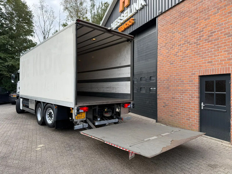 MAN TGS 26.320 EEV Koffer Stuuras AHK 3.000KG LBW 370.859 KM! NL Truck - Camion fourgon: photos 4 MAN TGS 26.320 EEV Koffer Stuuras AHK 3.000KG LBW 370.859 KM! NL Truck - Camion fourgon: photos 4