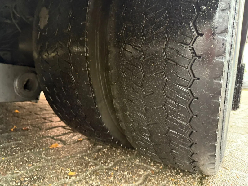 Camion fourgon Mercedes-Benz Atego 1218 7.3M Koffer 1500KG LBW 323.826KM! NL Truck APK/TUV 26-04-2026: photos 12 Camion fourgon Mercedes-Benz Atego 1218 7.3M Koffer 1500KG LBW 323.826KM! NL Truck APK/TUV 26-04-2026: photos 12