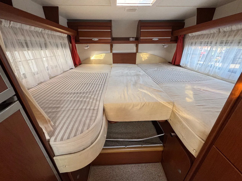 Renault Dethleffs Esprit RT 6614 Half integraal DCI 150 en leasing occasion Renault Dethleffs Esprit RT 6614 Half integraal DCI 150: photos 10 Renault Dethleffs Esprit RT 6614 Half integraal DCI 150 en leasing occasion Renault Dethleffs Esprit RT 6614 Half integraal DCI 150: photos 10