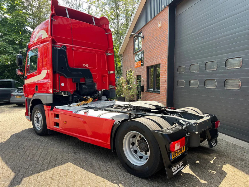 DAF CF 400 4X2 FT Space Cab Side skirts - Tracteur routier: photos 3 DAF CF 400 4X2 FT Space Cab Side skirts - Tracteur routier: photos 3