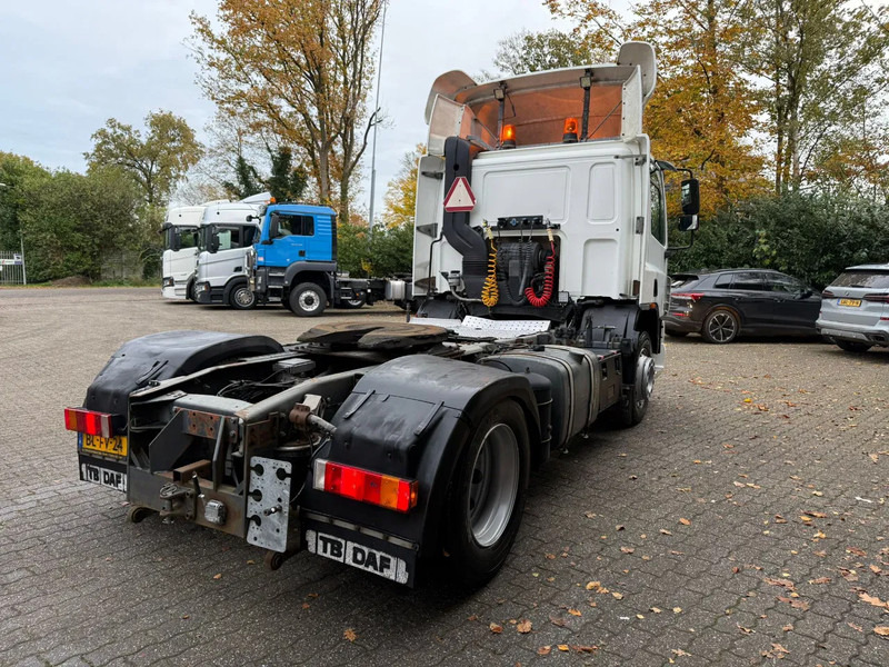 DAF CF 75.250 Handgeschakeld/Manual EURO 3 - Tracteur routier: photos 3 DAF CF 75.250 Handgeschakeld/Manual EURO 3 - Tracteur routier: photos 3