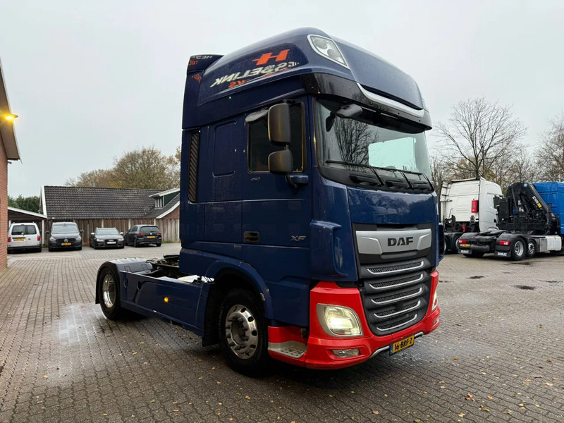 DAF XF 450 SSC Super Space LED Smarrttacho 2 Standairco Leer NL Truck - Tracteur routier: photos 2 DAF XF 450 SSC Super Space LED Smarrttacho 2 Standairco Leer NL Truck - Tracteur routier: photos 2