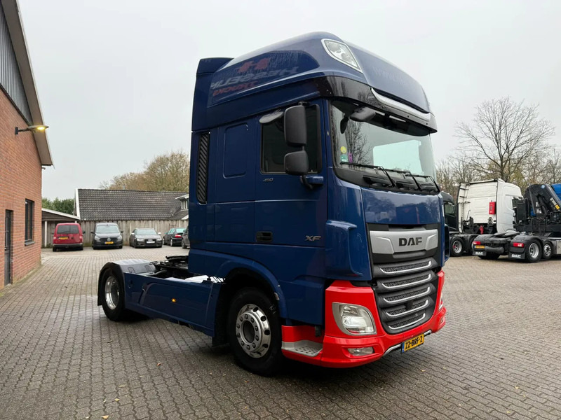 DAF XF 450 SSC Super Space LED Standairco Leer NL Truck APK 01-2026 - Tracteur routier: photos 4 DAF XF 450 SSC Super Space LED Standairco Leer NL Truck APK 01-2026 - Tracteur routier: photos 4