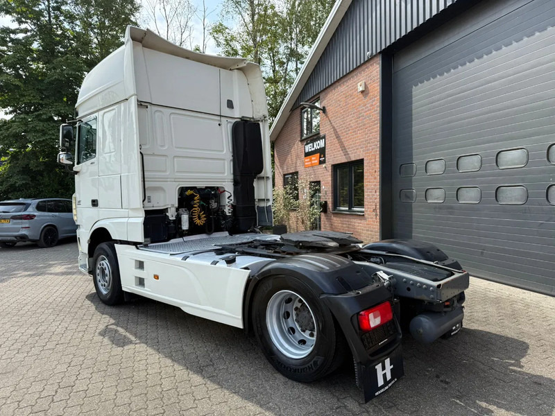 DAF XF 460 SSC Super Space 2x tank ACC German truck - Tracteur routier: photos 4 DAF XF 460 SSC Super Space 2x tank ACC German truck - Tracteur routier: photos 4