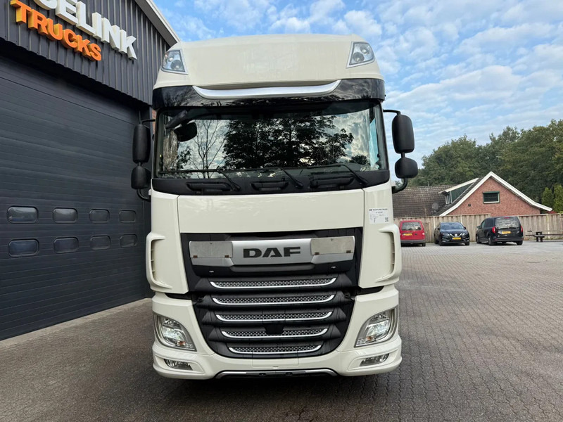 DAF XF 480 SSC Super Space 2x tank LED 331.440KM PROD. 2022 ACC NL Truck - Tracteur routier: photos 3 DAF XF 480 SSC Super Space 2x tank LED 331.440KM PROD. 2022 ACC NL Truck - Tracteur routier: photos 3