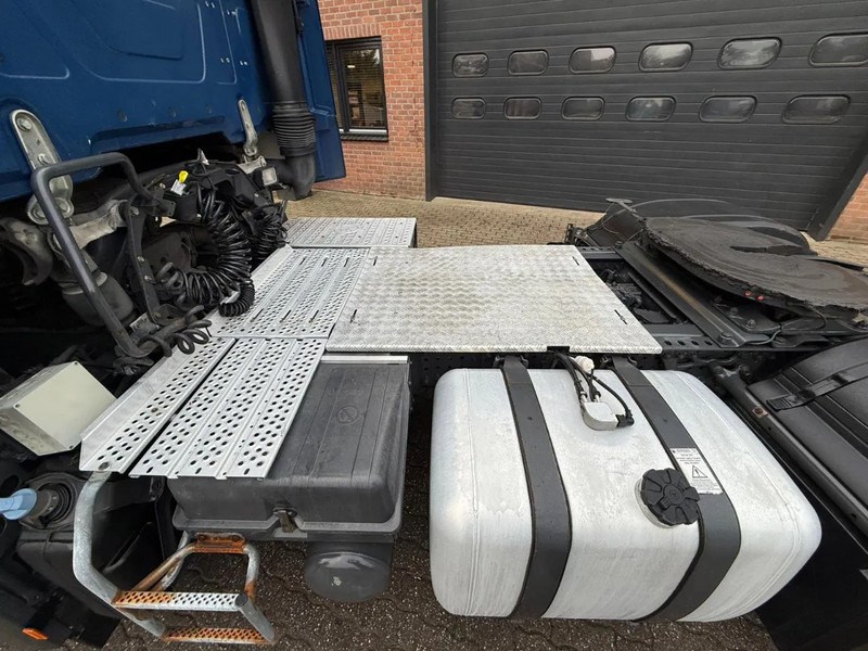 Tracteur routier Mercedes-Benz Actros 1940 4x2 Streamspace Spoilers 663.325KM: photos 12 Tracteur routier Mercedes-Benz Actros 1940 4x2 Streamspace Spoilers 663.325KM: photos 12