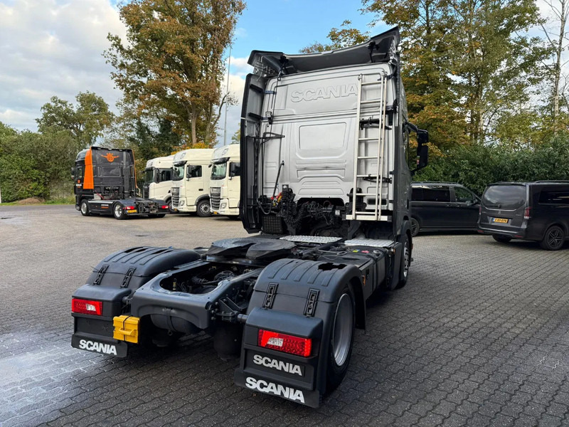Scania R450 4X2EB Lowliner Retarder Standairco German truck Smarttacho 2 - Tracteur routier: photos 4 Scania R450 4X2EB Lowliner Retarder Standairco German truck Smarttacho 2 - Tracteur routier: photos 4