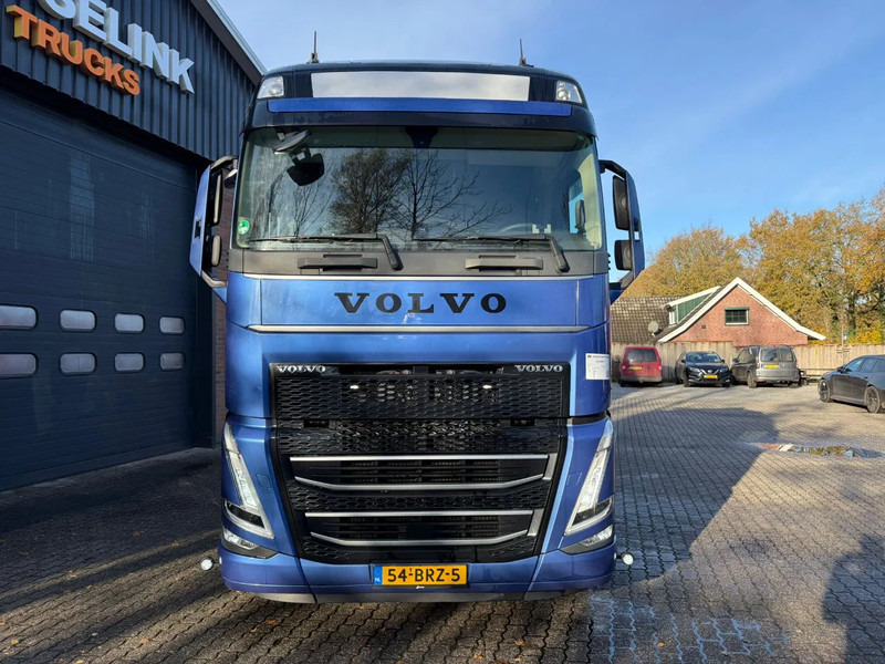Volvo FH 460 Globetrotter XL 2x tank Standairco 405.369KM! NL Truck - APK 09-2026 - Tracteur routier: photos 5 Volvo FH 460 Globetrotter XL 2x tank Standairco 405.369KM! NL Truck - APK 09-2026 - Tracteur routier: photos 5
