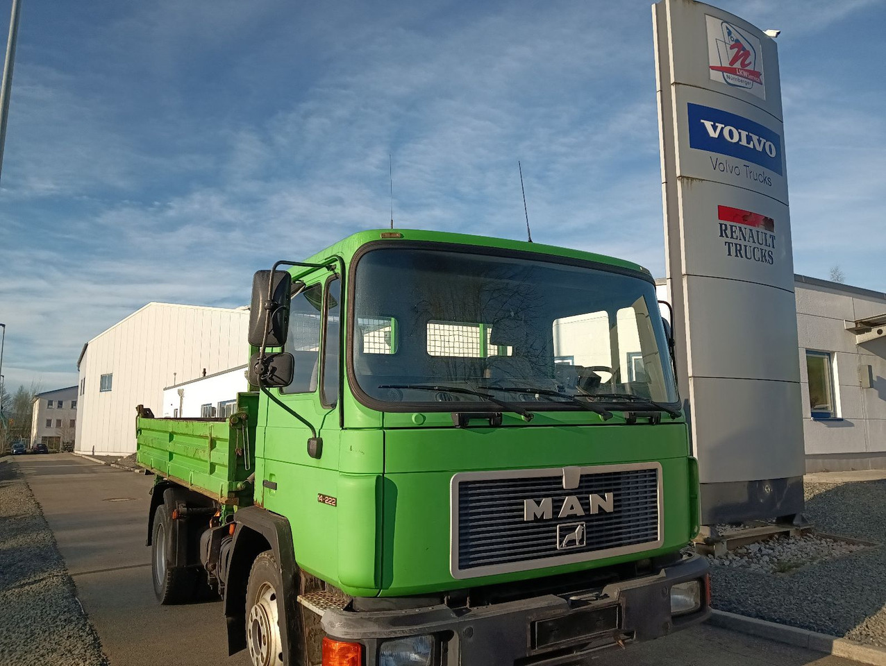 MAN 14:222 FK 3-S-Kipper 7,7tNL Blatt AHK TÜV5/25 - Camion benne: photos 3 MAN 14:222 FK 3-S-Kipper 7,7tNL Blatt AHK TÜV5/25 - Camion benne: photos 3