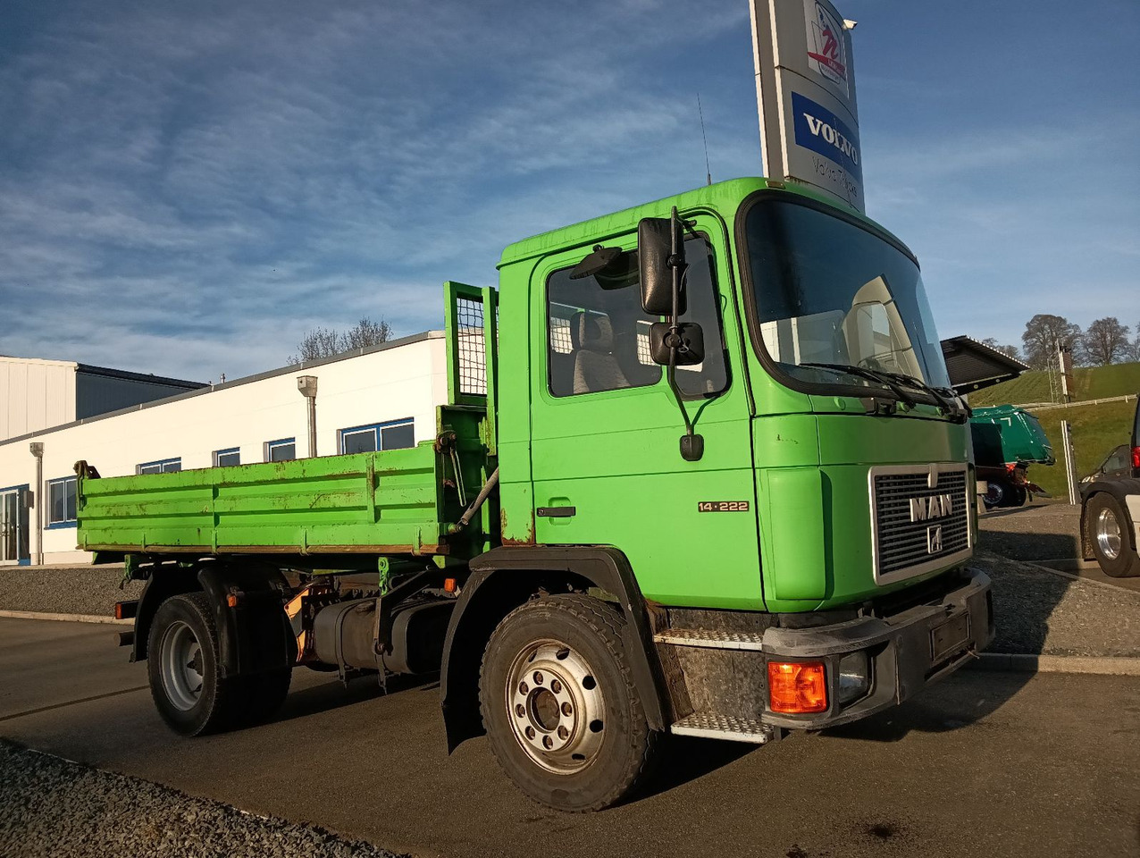 MAN 14:222 FK 3-S-Kipper 7,7tNL Blatt AHK TÜV5/25 - Camion benne: photos 1 MAN 14:222 FK 3-S-Kipper 7,7tNL Blatt AHK TÜV5/25 - Camion benne: photos 1