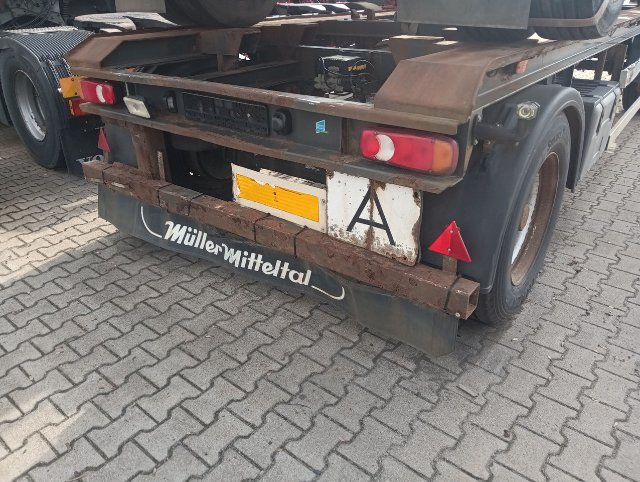Müller-Mitteltal RA18 Abrollanhänger 7m BPW Trommel TÜV 5/2025 Müller-Mitteltal RA18 Abrollanhänger 7m BPW Trommel TÜV 5/2025 - Remorque ampliroll/ Multibenne: photos 1 Müller-Mitteltal RA18 Abrollanhänger 7m BPW Trommel TÜV 5/2025 Müller-Mitteltal RA18 Abrollanhänger 7m BPW Trommel TÜV 5/2025 - Remorque ampliroll/ Multibenne: photos 1