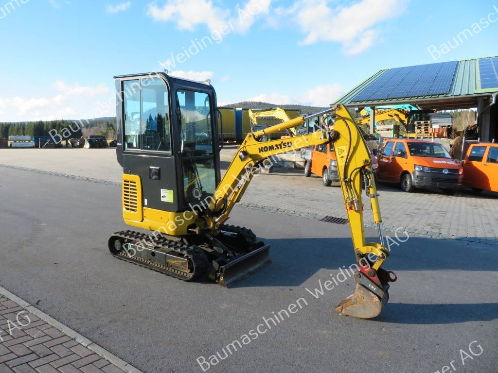 Komatsu PC 16 R-3HS - Mini pelle: photos 1 Komatsu PC 16 R-3HS - Mini pelle: photos 1