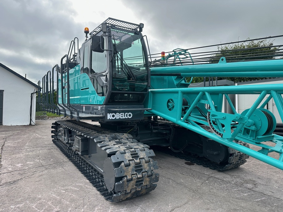 KOBELCO CKE900G-2 - 100 Ton Crawler Crane - Excellent Condition - Grue sur chenilles: photos 4 KOBELCO CKE900G-2 - 100 Ton Crawler Crane - Excellent Condition - Grue sur chenilles: photos 4