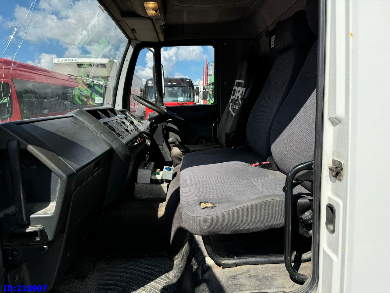 Camion avec nacelle, Véhicule de voirie/ Spécial MAN LE 220C + Sky King 179TV: photos 16