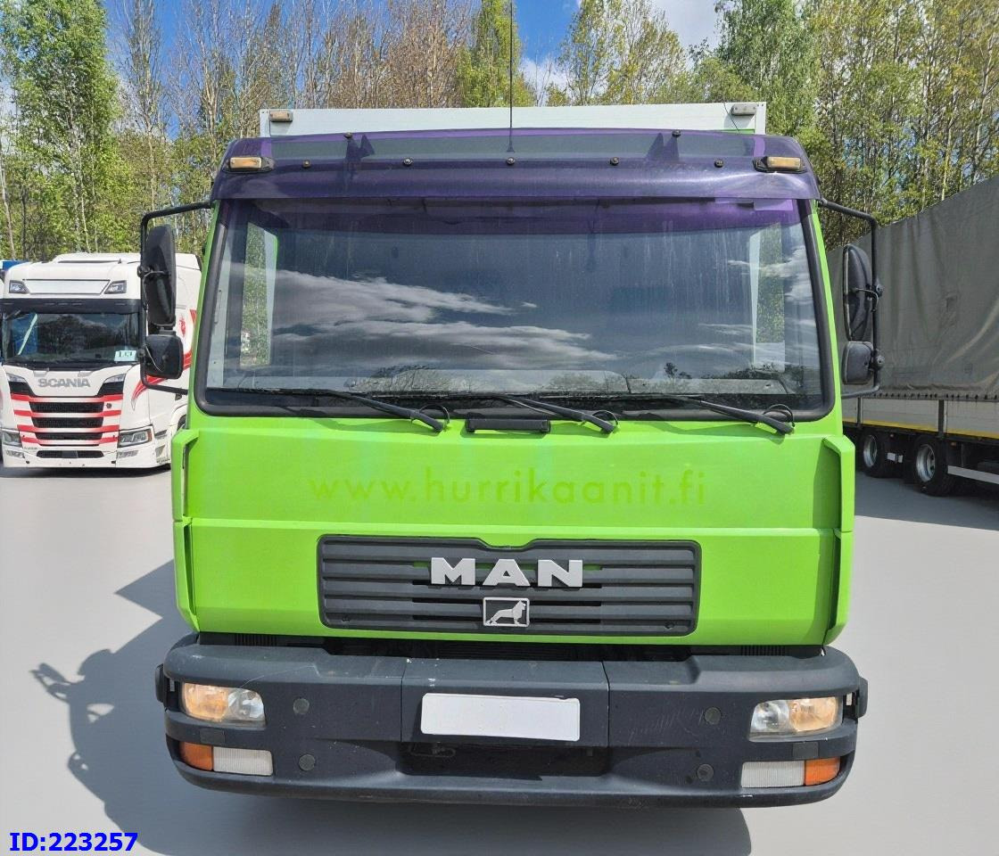MAN LE 8.150 Manual 139tkm ONLY - Camion fourgon: photos 2 MAN LE 8.150 Manual 139tkm ONLY - Camion fourgon: photos 2