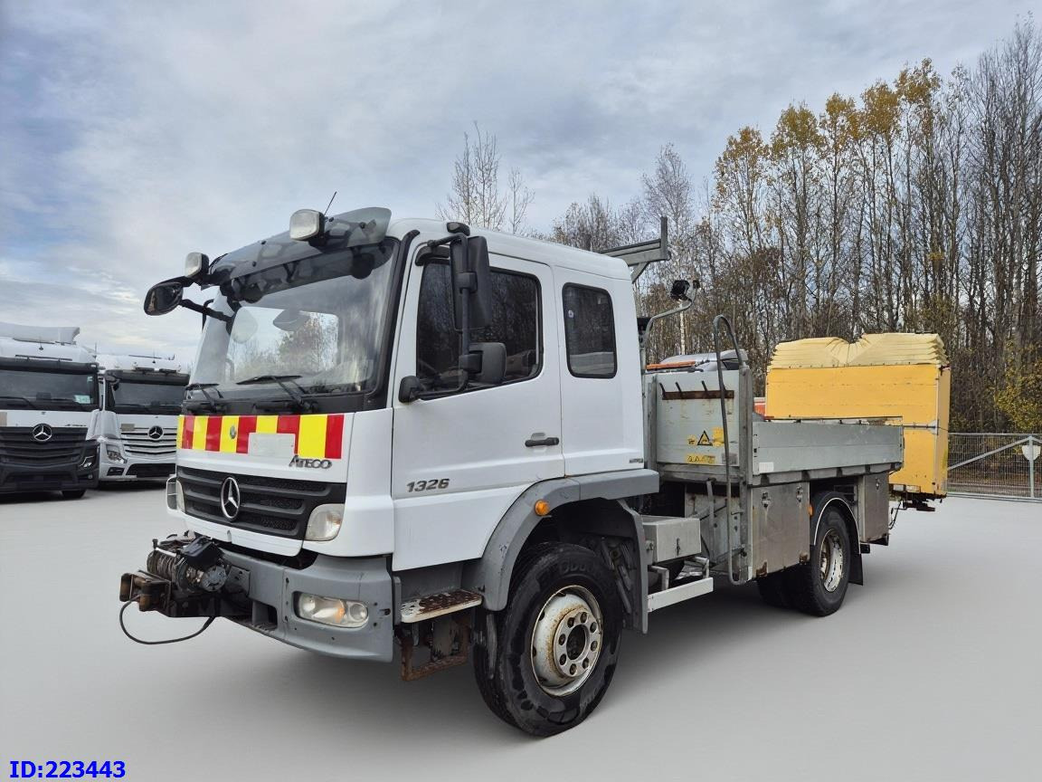 MERCEDES-BENZ Atego 1326 4×4 - Camion plateau: photos 1 MERCEDES-BENZ Atego 1326 4×4 - Camion plateau: photos 1