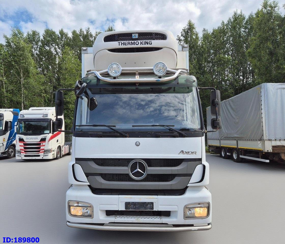 MERCEDES-BENZ Axor 1829 Euro5 Manual + Tail lift - Camion frigorifique: photos 2 MERCEDES-BENZ Axor 1829 Euro5 Manual + Tail lift - Camion frigorifique: photos 2