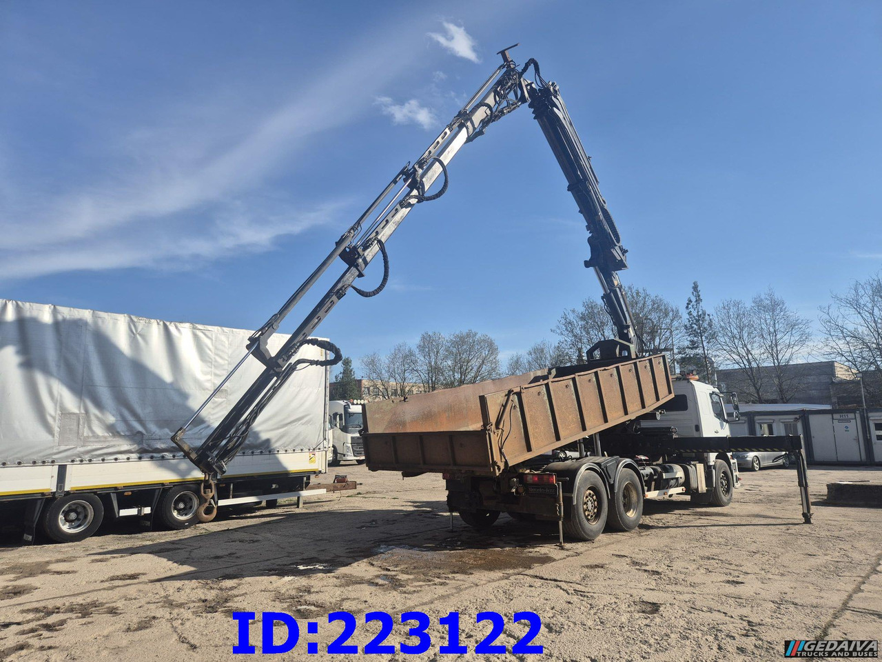 MERCEDES-BENZ Axor 2533 6x2 + Atlas 332.3E Crane - Camion benne: photos 5 MERCEDES-BENZ Axor 2533 6x2 + Atlas 332.3E Crane - Camion benne: photos 5